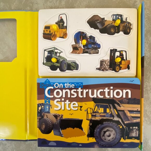 Puzzle Town "On the Construction Site" Book w/Puzzle Pieces - Picture 4 of 9